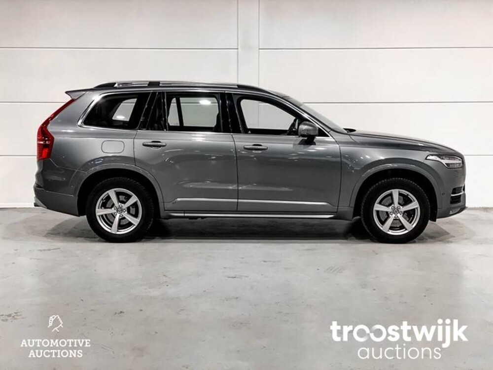 Volvo XC90 D5 2.0 AWD Inscription  Car