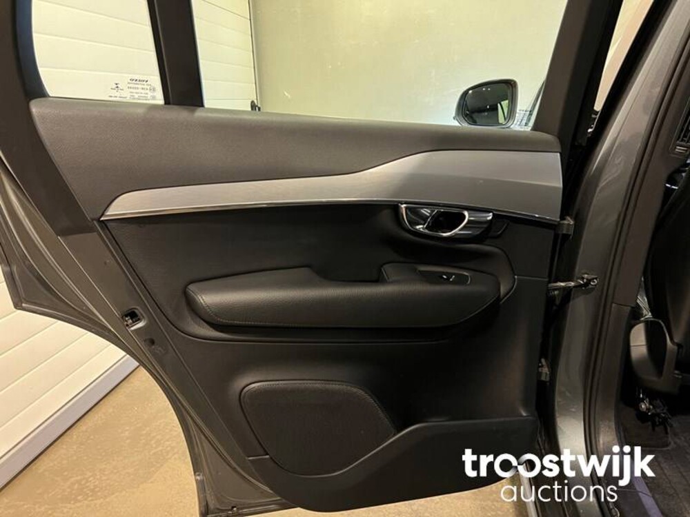 Volvo XC90 D5 2.0 AWD Inscription  Car