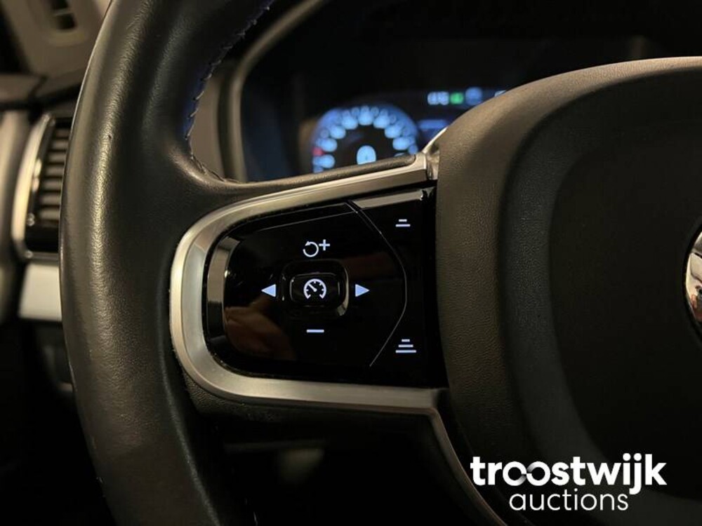 Volvo XC90 D5 2.0 AWD Inscription  Car