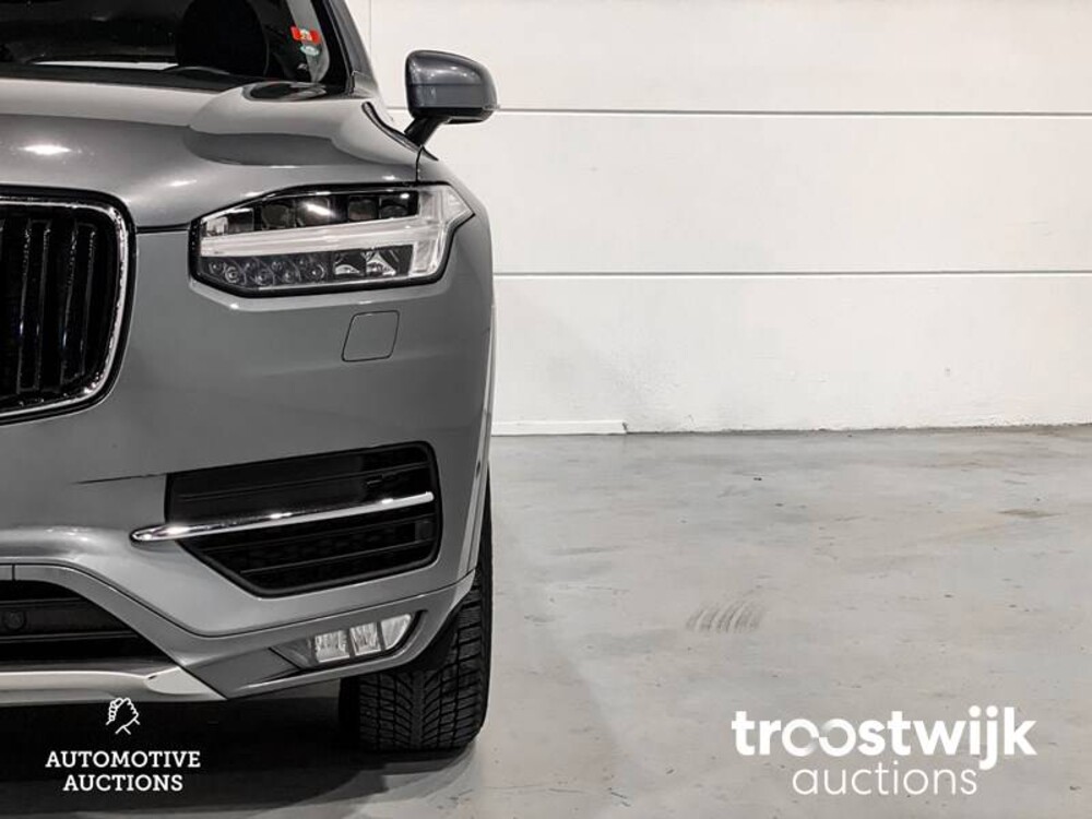 Volvo XC90 D5 2.0 AWD Inscription  Car