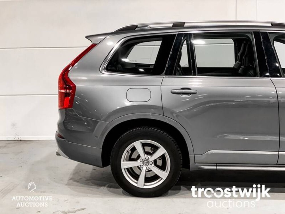 Volvo XC90 D5 2.0 AWD Inscription  Car