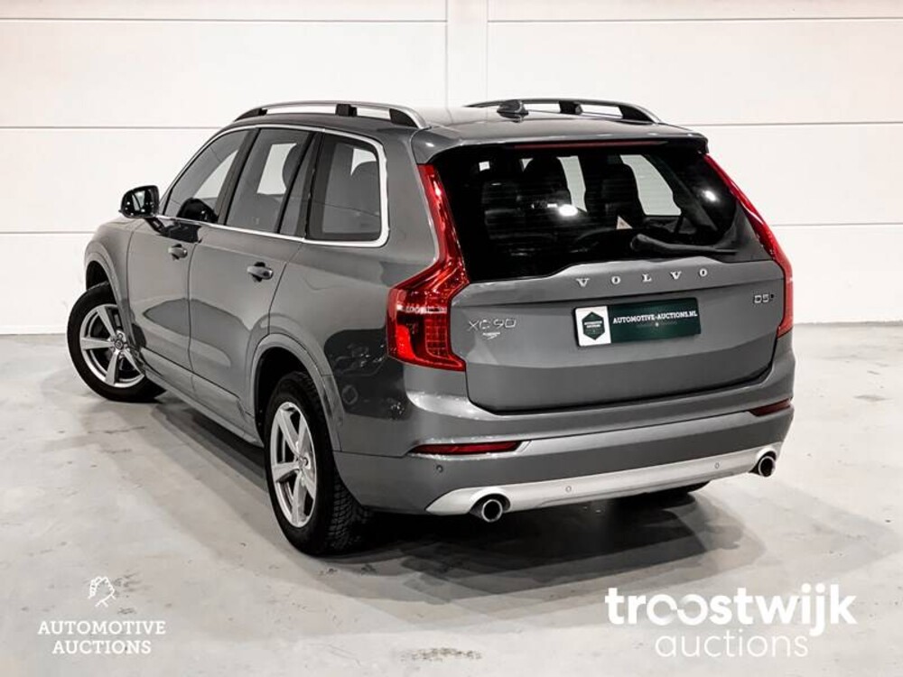 Volvo XC90 D5 2.0 AWD Inscription  Car