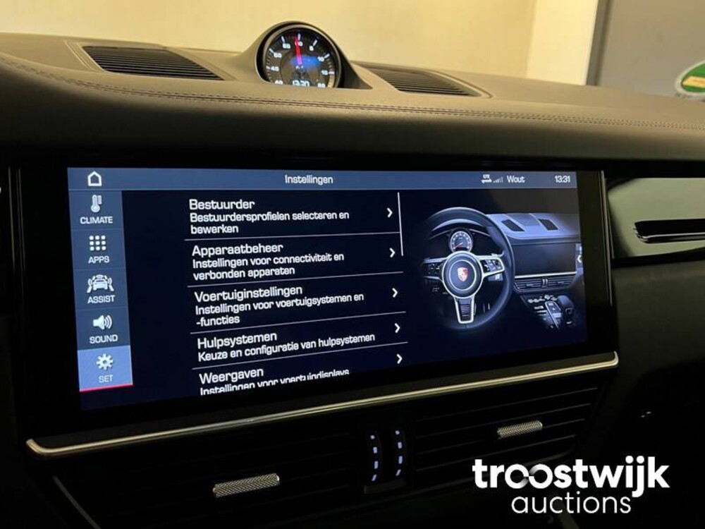 Porsche Cayenne S 2.9 V6 Car