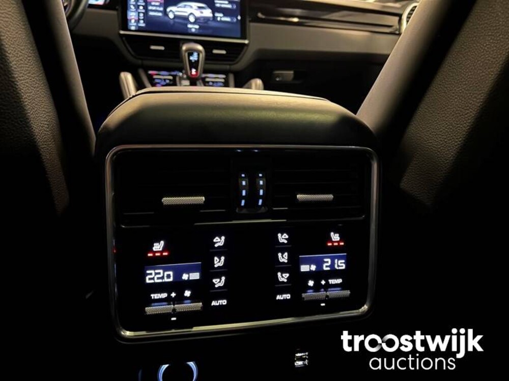 Porsche Cayenne S 2.9 V6 Car