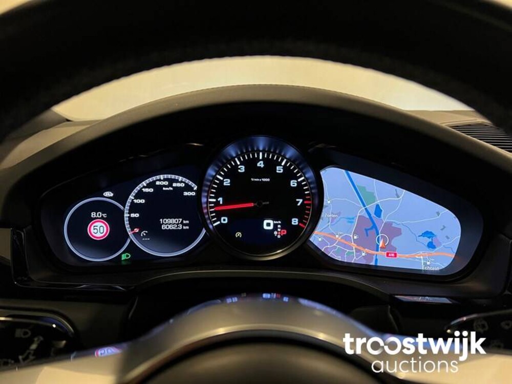 Porsche Cayenne S 2.9 V6 Car