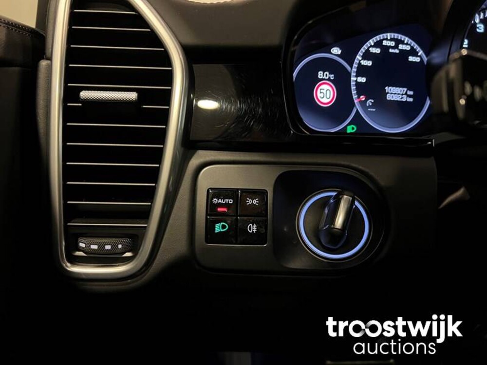 Porsche Cayenne S 2.9 V6 Car