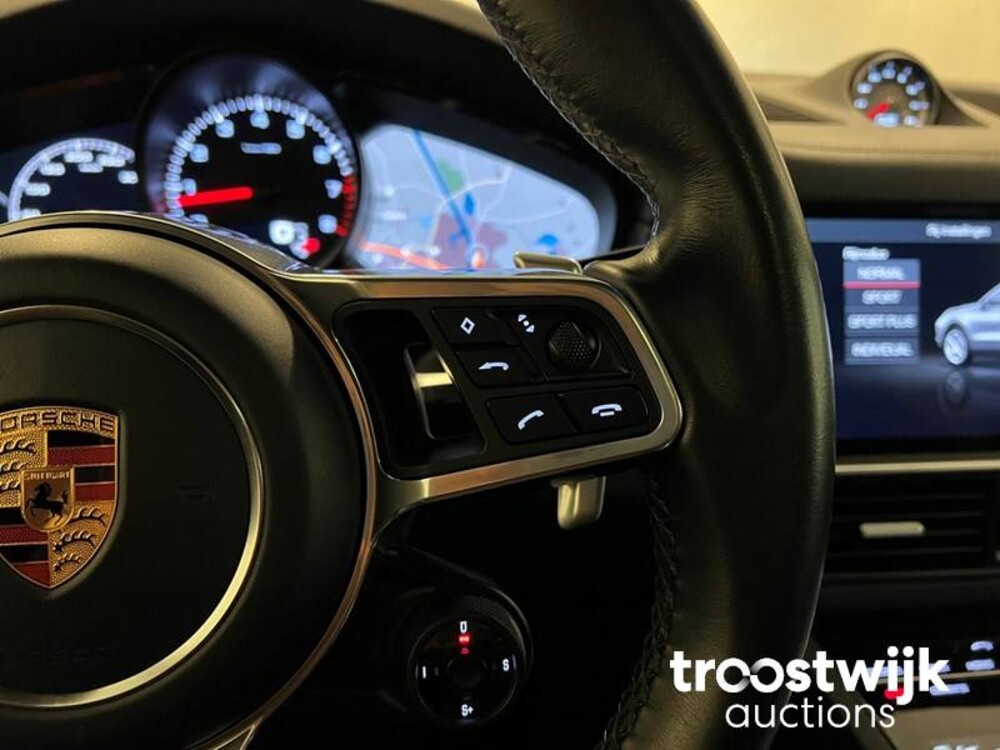 Porsche Cayenne S 2.9 V6 Car