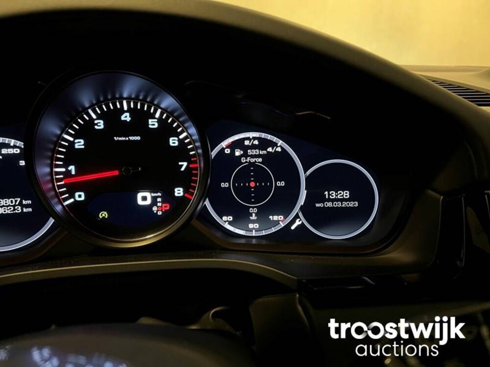 Porsche Cayenne S 2.9 V6 Car