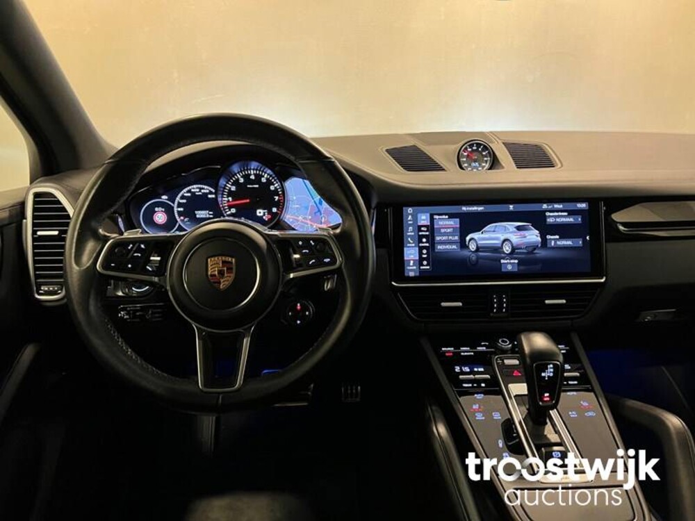 Porsche Cayenne S 2.9 V6 Car