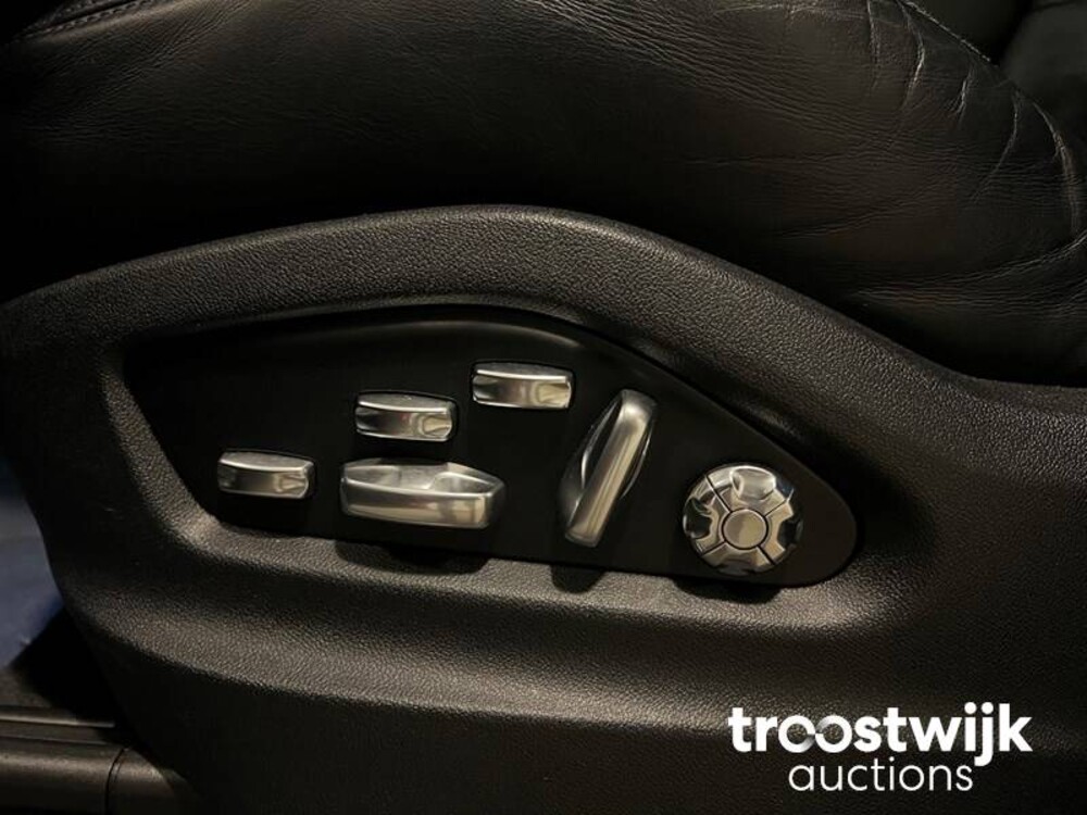 Porsche Cayenne S 2.9 V6 Car