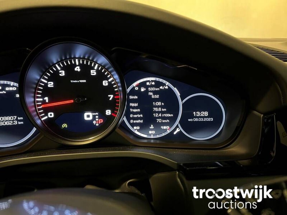 Porsche Cayenne S 2.9 V6 Car