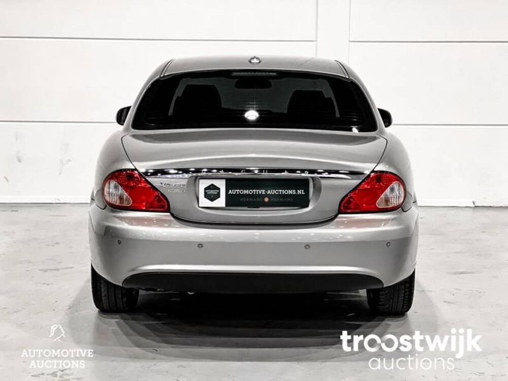 Jaguar X-Type Executive 2.2  Car