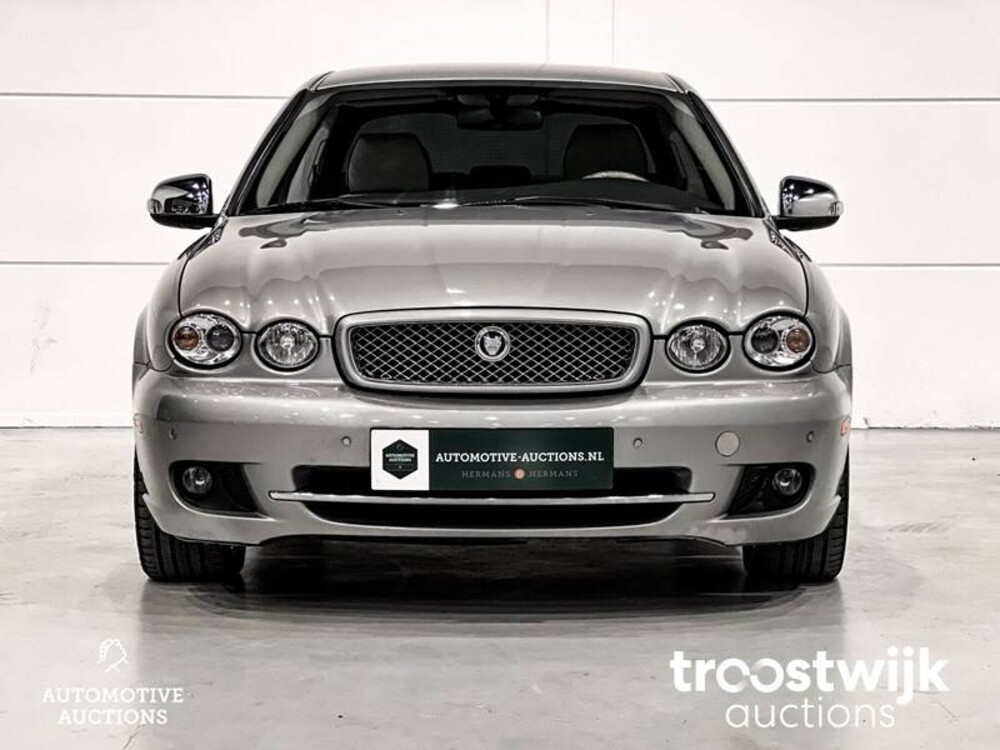 Jaguar X-Type Executive 2.2  Car