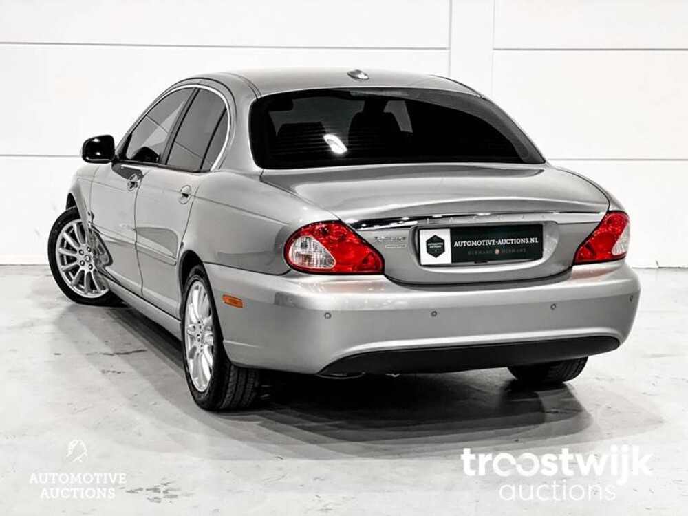 Jaguar X-Type Executive 2.2  Car