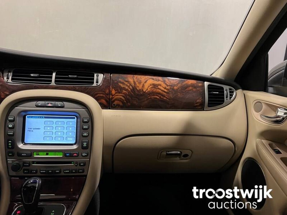 Jaguar X-Type Executive 2.2  Car