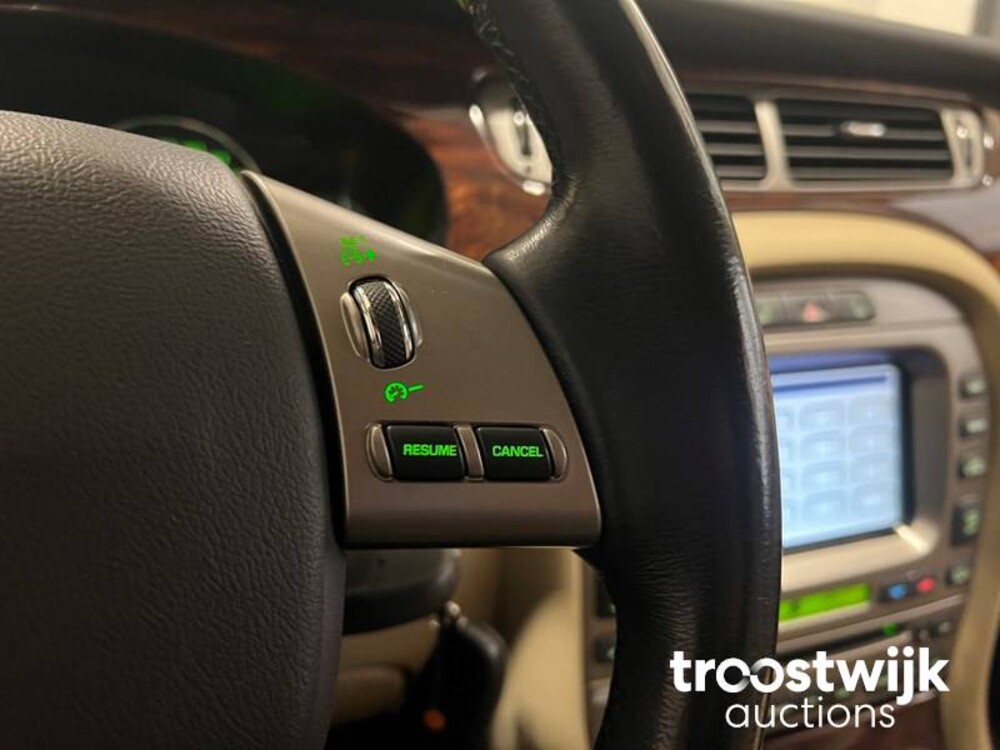 Jaguar X-Type Executive 2.2  Car