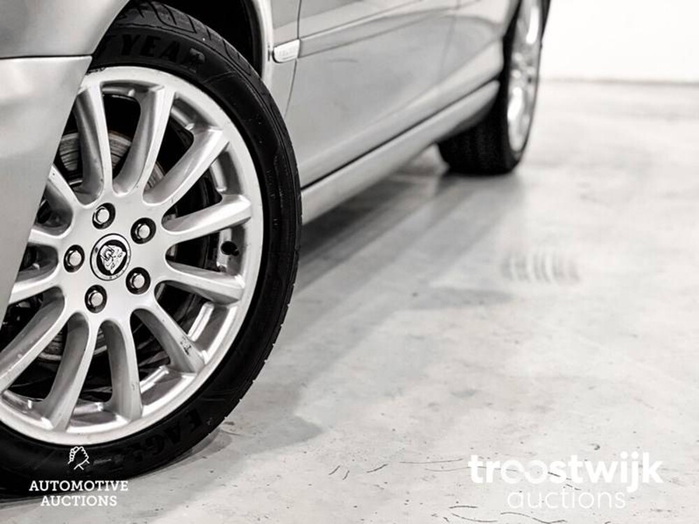 Jaguar X-Type Executive 2.2  Car