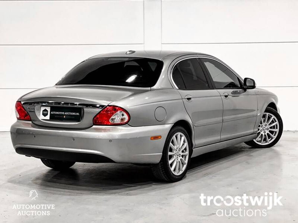 Jaguar X-Type Executive 2.2  Car