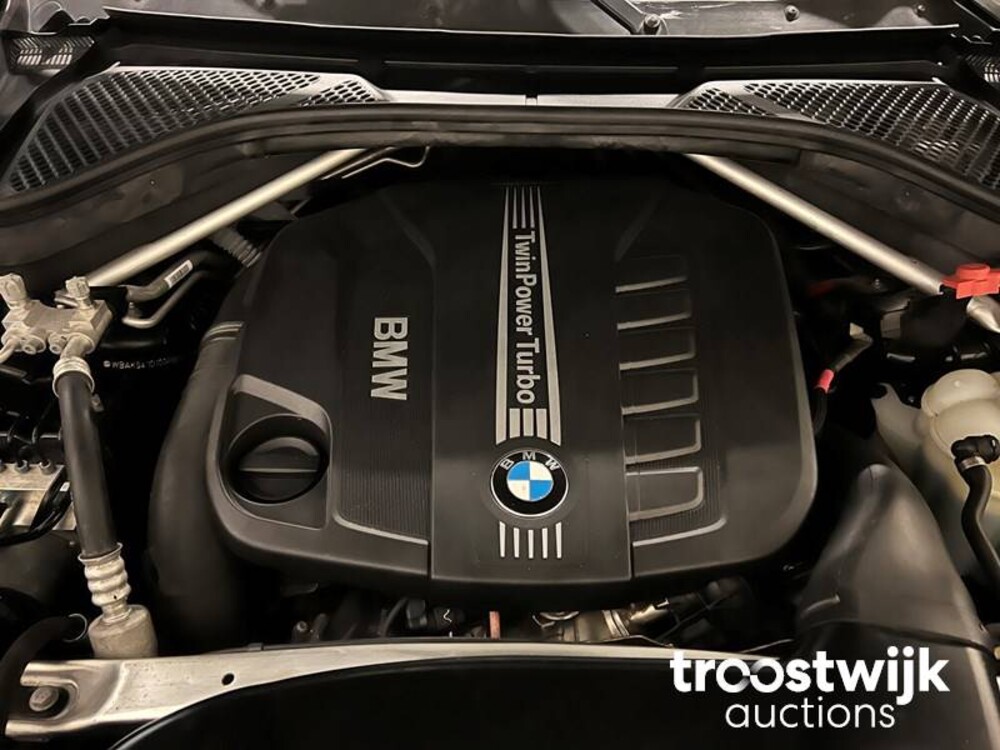 BMW X5 xDrive30d High Executive Car