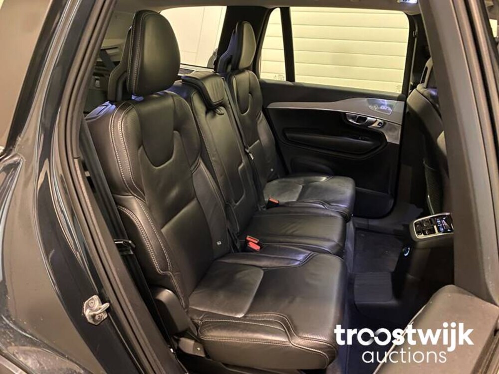 Volvo XC90 2.0 T8 Twin Engine AWD Inscription Car