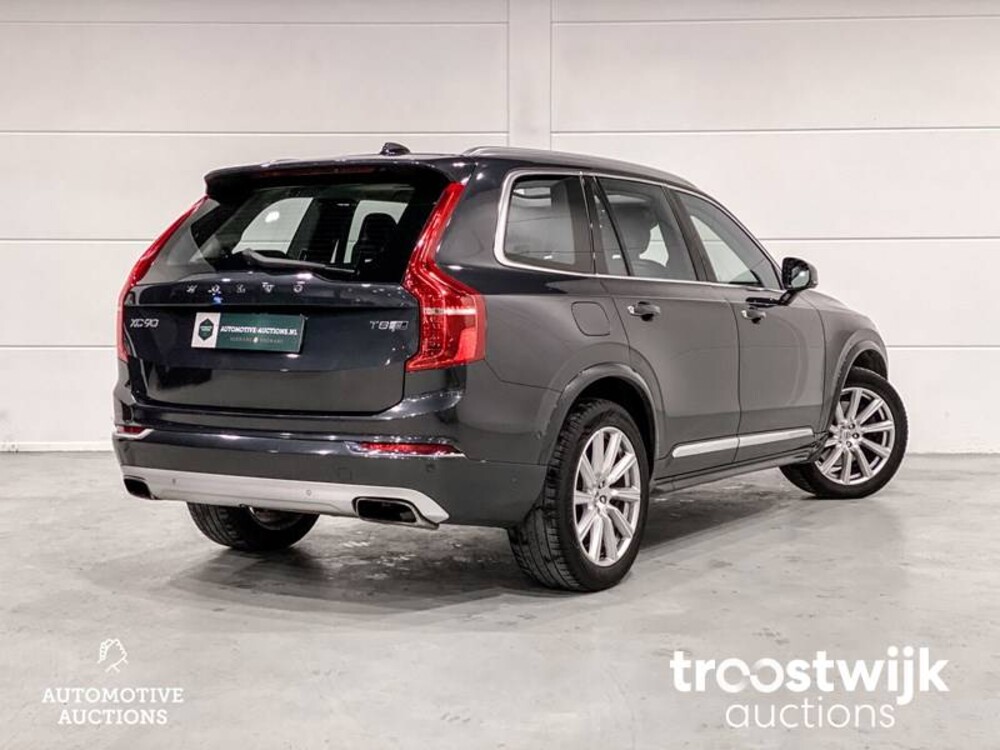 Volvo XC90 2.0 T8 Twin Engine AWD Inscription Car