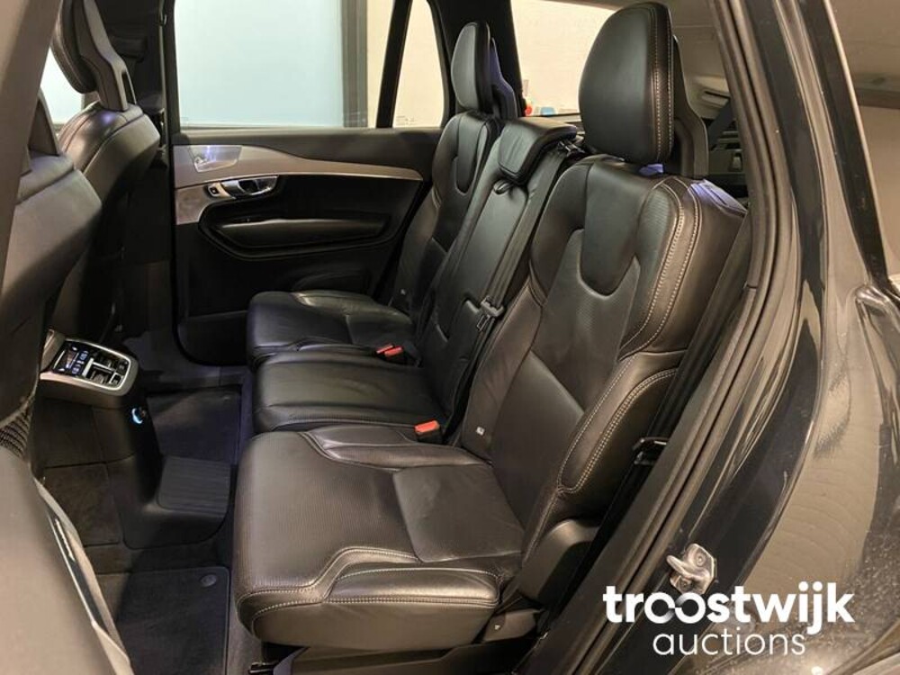 Volvo XC90 2.0 T8 Twin Engine AWD Inscription Car