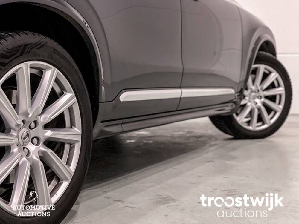 Volvo XC90 2.0 T8 Twin Engine AWD Inscription Car