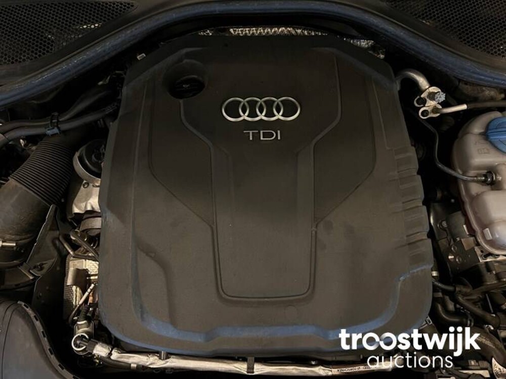 Audi A6 Avant S-Line TDI Ultra Sport Edition Car