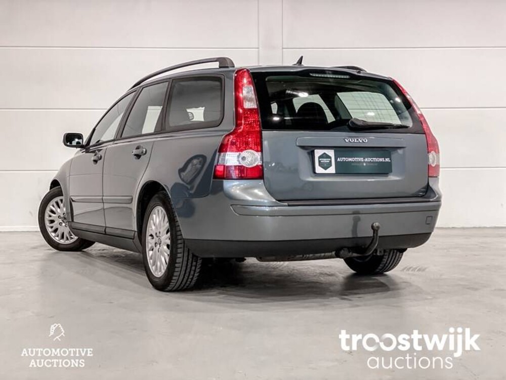 Volvo V50 2.4 Momentum Car