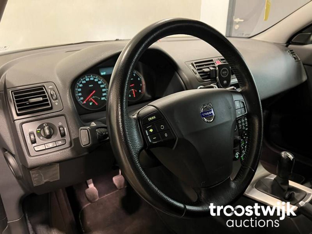 Volvo V50 2.4 Momentum Car