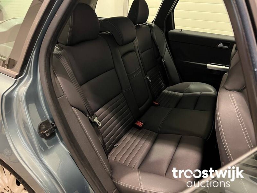 Volvo V50 2.4 Momentum Car