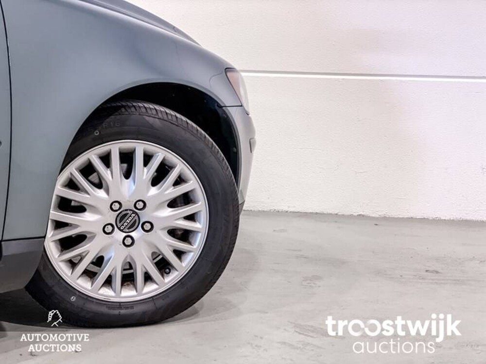 Volvo V50 2.4 Momentum Car