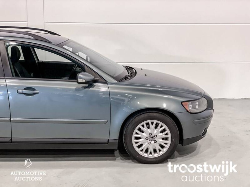 Volvo V50 2.4 Momentum Car