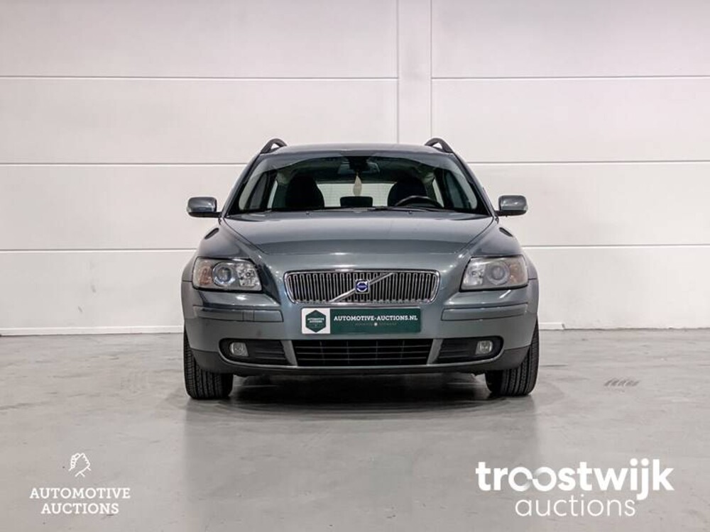 Volvo V50 2.4 Momentum Car