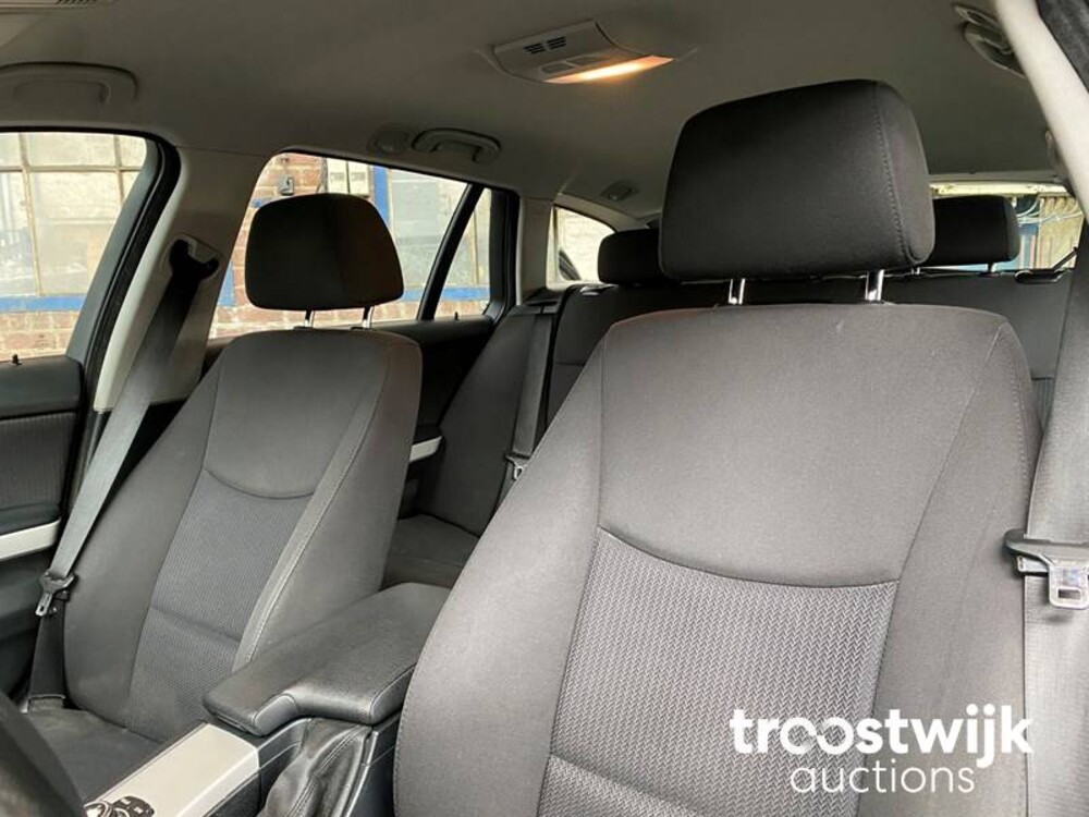 BMW 316i Touring Business Line 3-serie 122pk 2010, 95-KPP-3