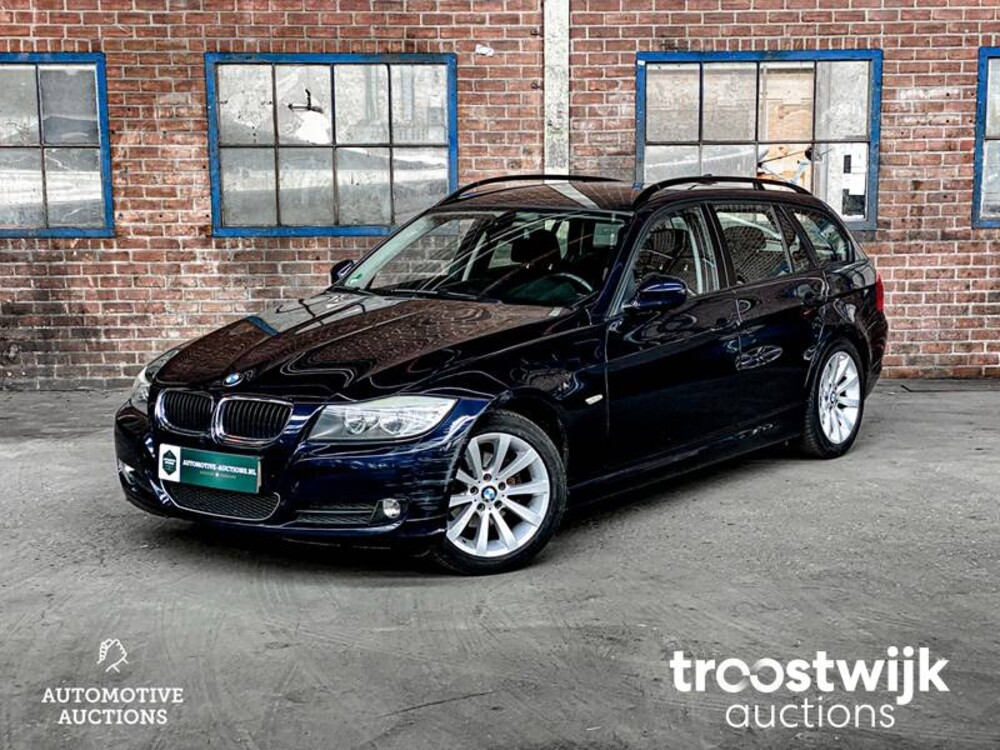 BMW 316i Touring Business Line 3-serie 122pk 2010, 95-KPP-3