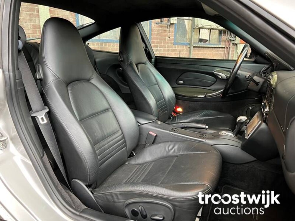 Porsche 911 996 Turbo 420pk 2000 -Youngtimer-