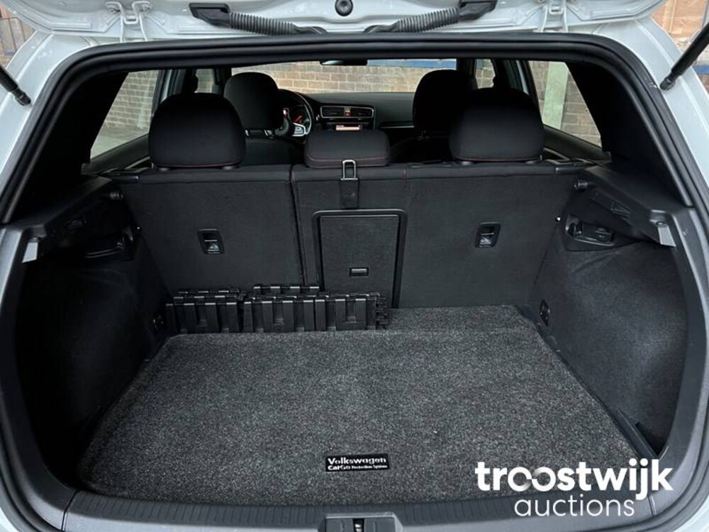 Volkswagen Golf GTI VII S 265pk 2018