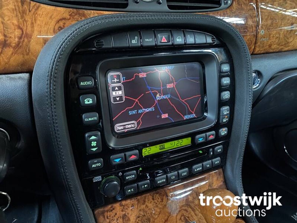 Jaguar XJ 3.5 V8 Executive 258pk 2003 -Orig. NL-, 98-LS-SN