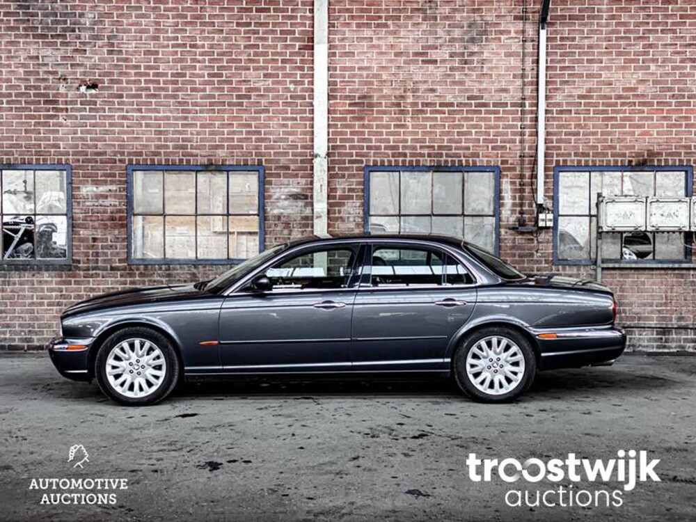 Jaguar XJ 3.5 V8 Executive 258pk 2003 -Orig. NL-, 98-LS-SN
