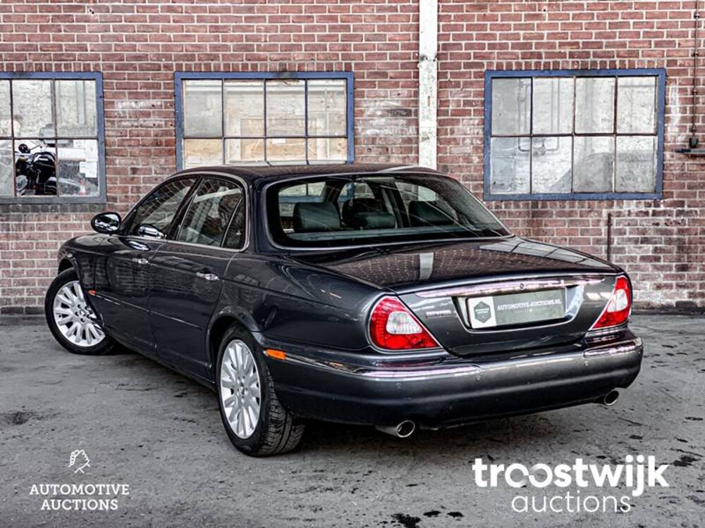 Jaguar XJ 3.5 V8 Executive 258pk 2003 -Orig. NL-, 98-LS-SN