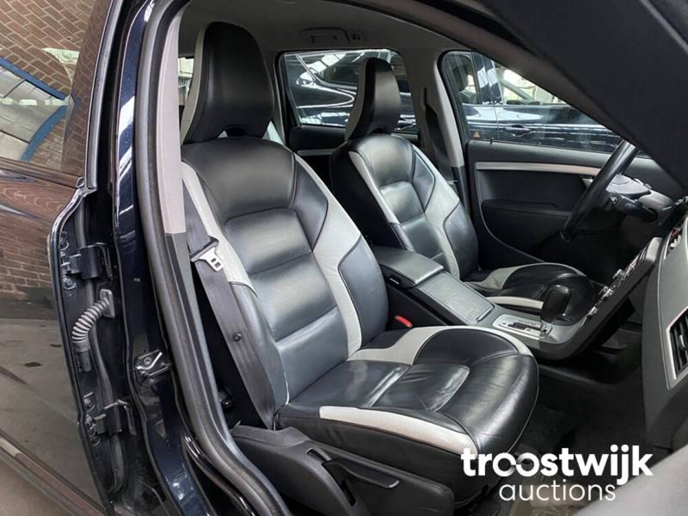 Volvo V70 2.0T R-Edition 203pk 2011 -Orig NL-, 62-PBB-1
