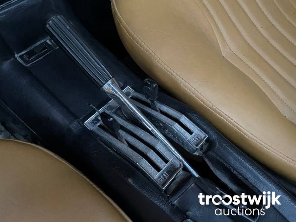 Fiat 124 1800 Sport Spider 84pk 1977, RL-FR-82