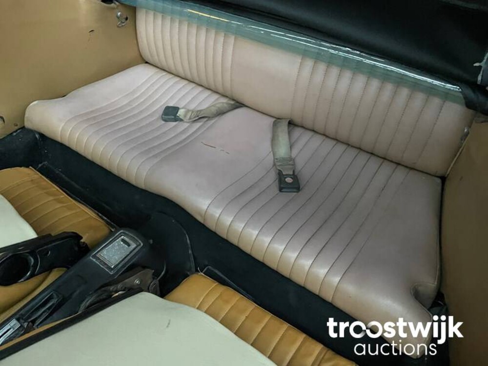 Fiat 124 1800 Sport Spider 84pk 1977, RL-FR-82