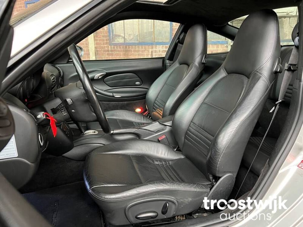 Porsche 911 996 Carrera 4 3.4 300pk 2002 -Youngtimer-