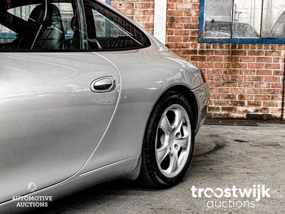 Porsche 911 996 Carrera 4 3.4 300pk 2002 -Youngtimer-