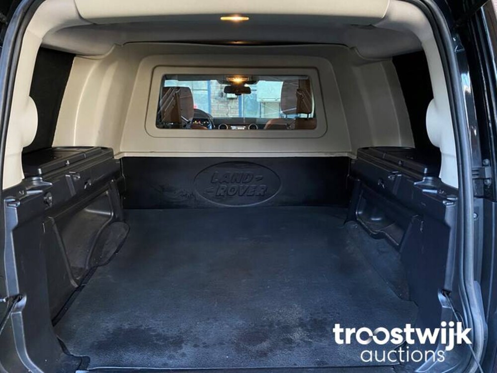 Land Rover Discovery 3.0 SDV6 HSE Luxury 256pk 2016 -Orig. NL-, VZ-618-T