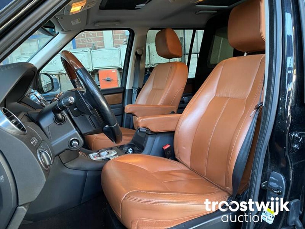 Land Rover Discovery 3.0 SDV6 HSE Luxury 256pk 2016 -Orig. NL-, VZ-618-T