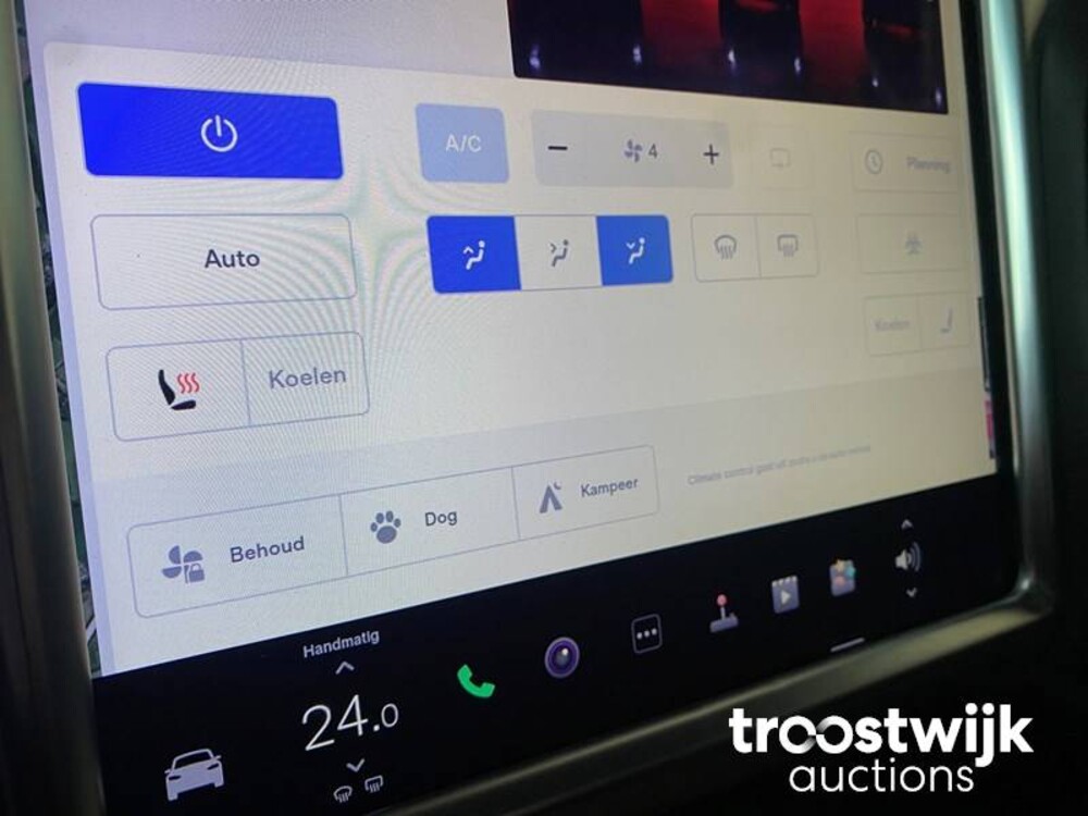 Tesla Model X 90D Base 420pk 2017