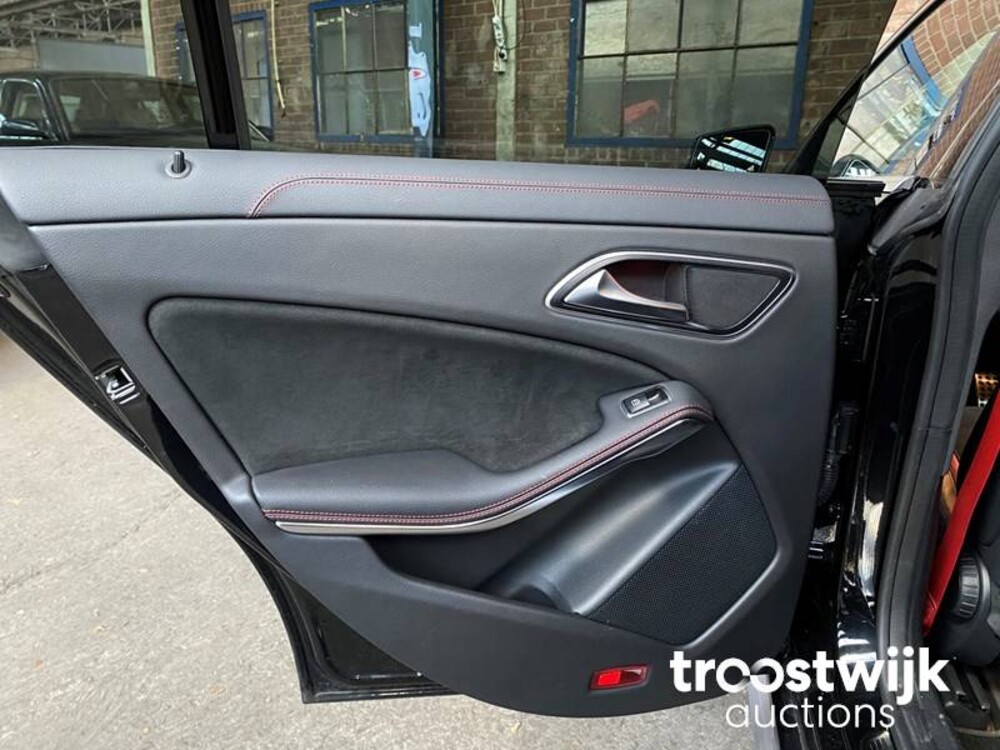 Mercedes-Benz CLA45 AMG 4Matic Shooting Brake 381pk 2016 CLA-klasse, G-016-NB